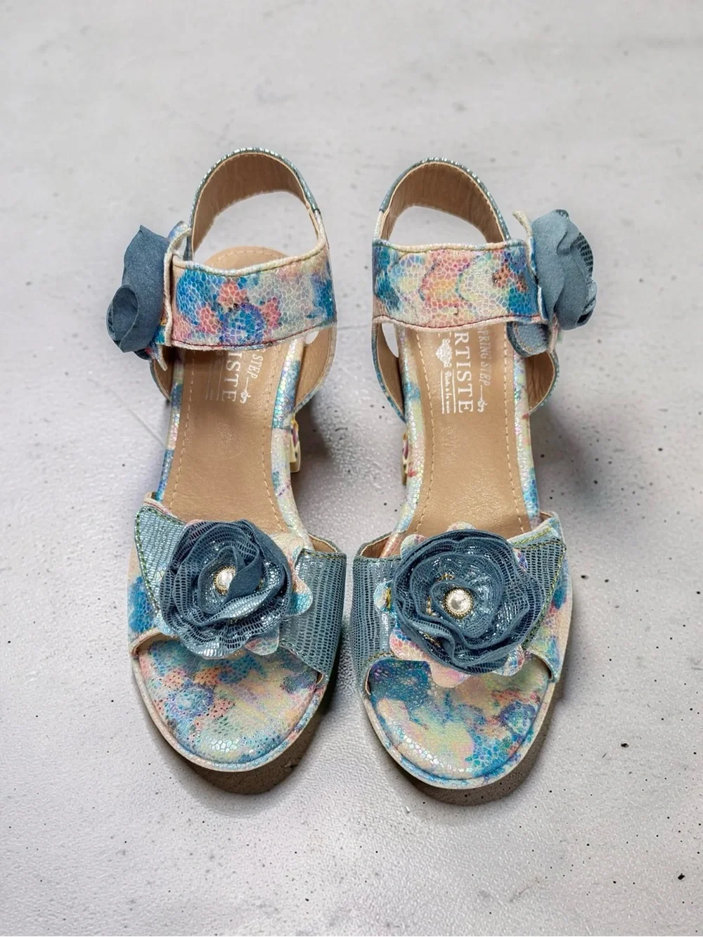 L'ARTISTE Smashing Blue Floral Sandal Multicolor Jeweled Block Heel